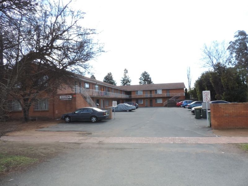 22/10 Macquoid Street, Queanbeyan NSW 2620