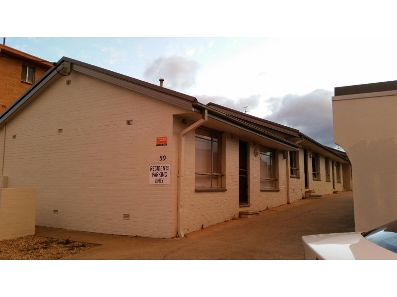 1/59 Donald Road, Queanbeyan NSW 2620
