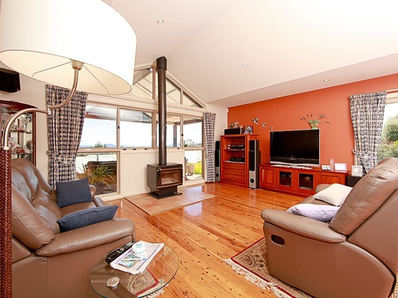 6 Melaleuca, Jerrabomberra NSW 2619