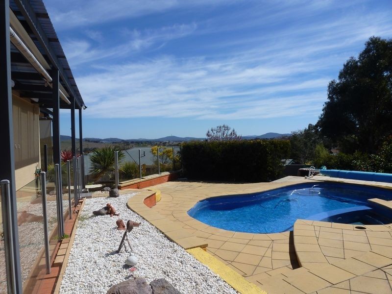 6 Melaleuca, Jerrabomberra NSW 2619