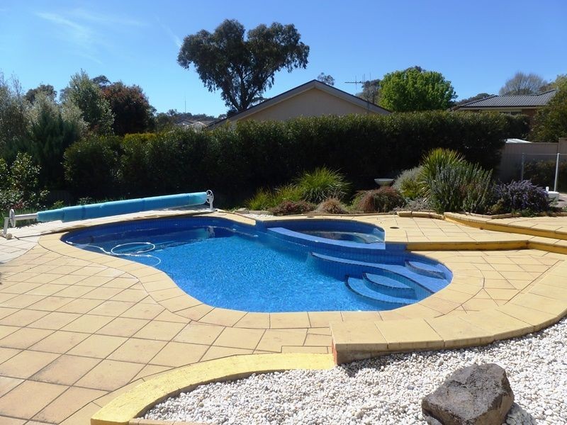 6 Melaleuca, Jerrabomberra NSW 2619