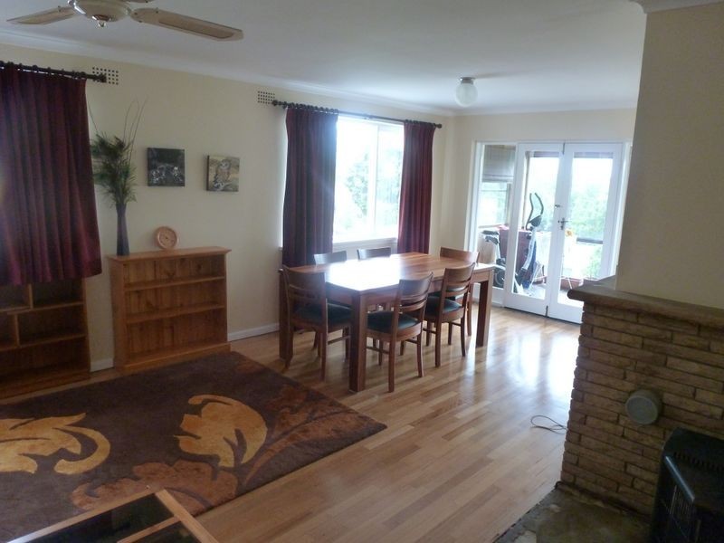 12 Hill Bar Rise, Queanbeyan NSW 2620
