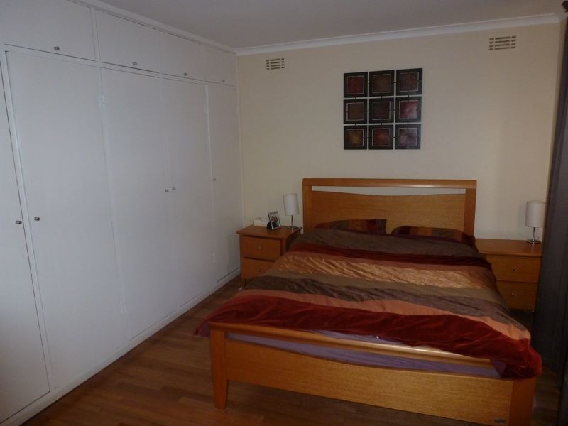 12 Hill Bar Rise, Queanbeyan NSW 2620