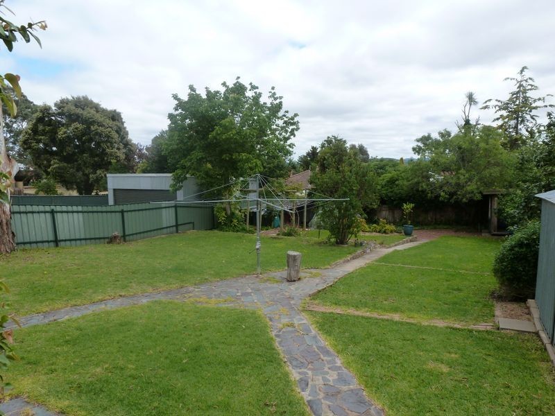 12 Hill Bar Rise, Queanbeyan NSW 2620