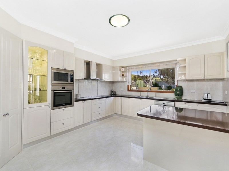 15 Graham Place, Queanbeyan NSW 2620