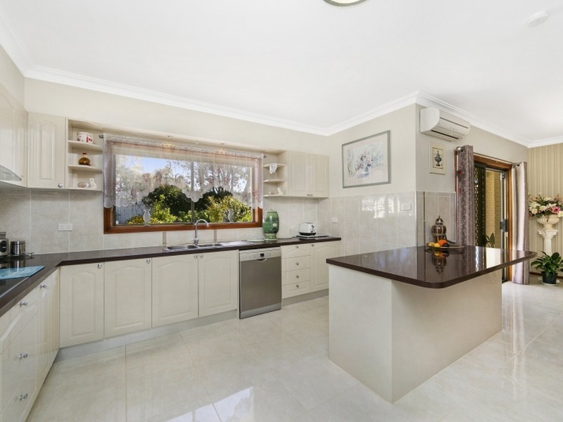 15 Graham Place, Queanbeyan NSW 2620