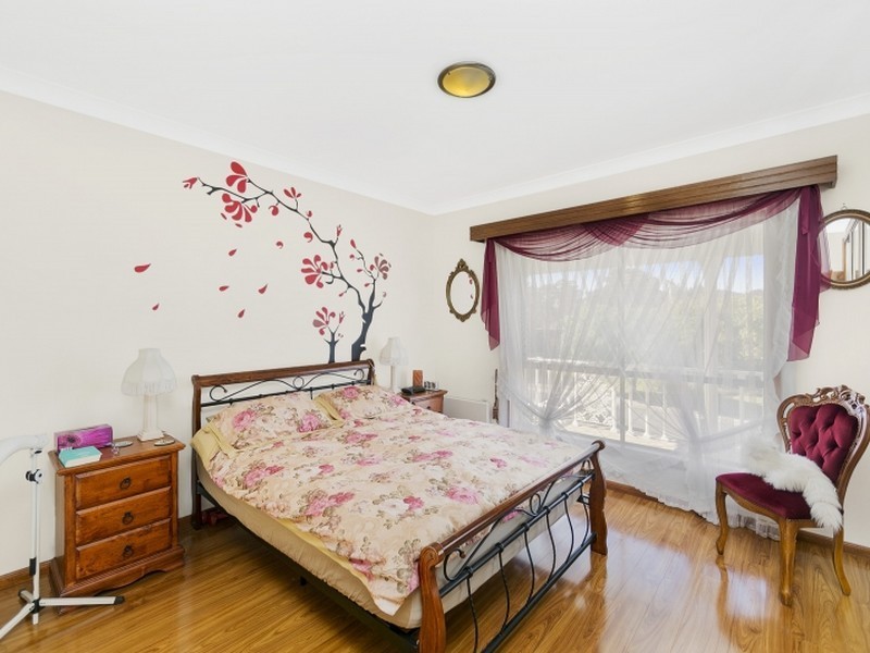 15 Graham Place, Queanbeyan NSW 2620