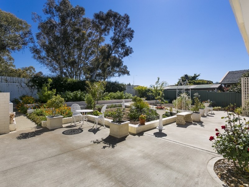 15 Graham Place, Queanbeyan NSW 2620