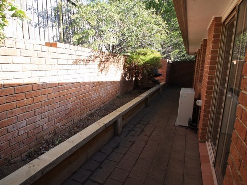 1/56 Emery Crescent, Queanbeyan NSW 2620