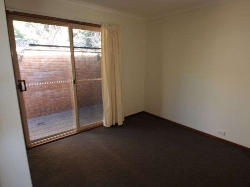 1/56 Emery Crescent, Queanbeyan NSW 2620