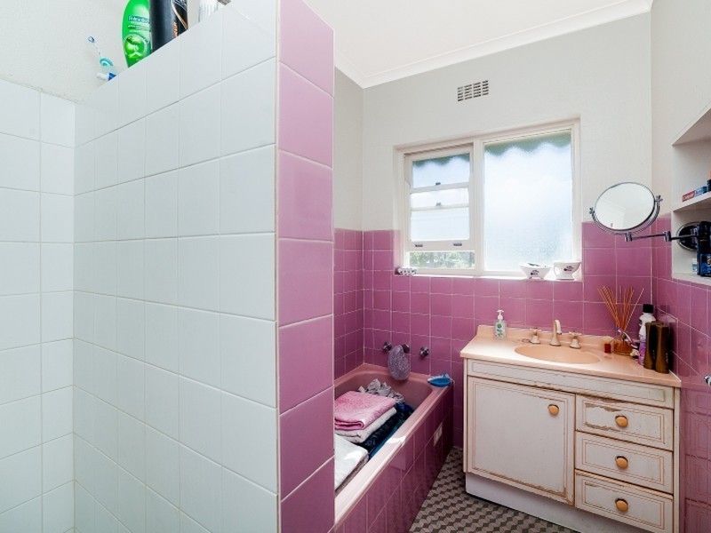 33 Ross Road, Queanbeyan NSW 2620