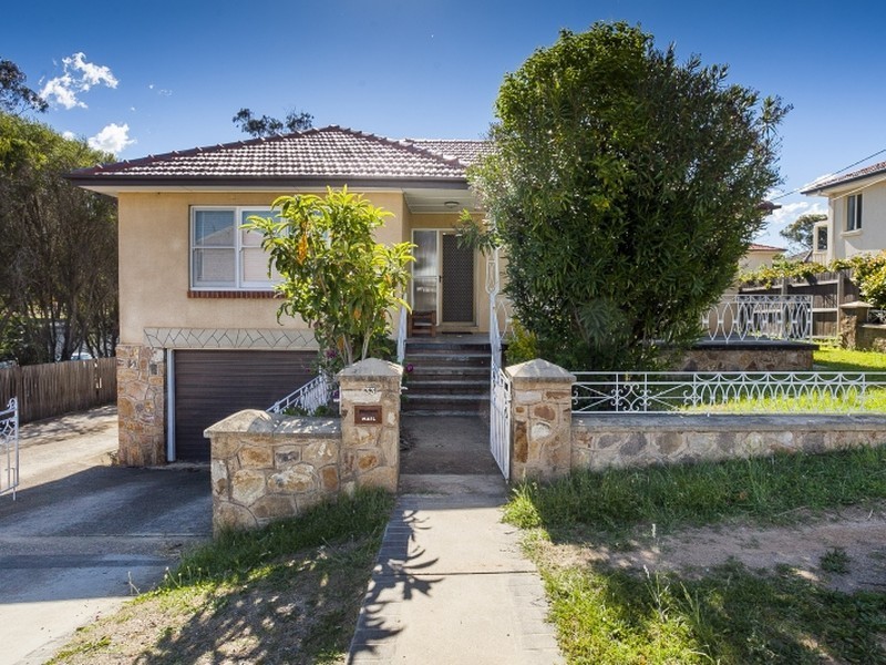 33 Ross Road, Queanbeyan NSW 2620