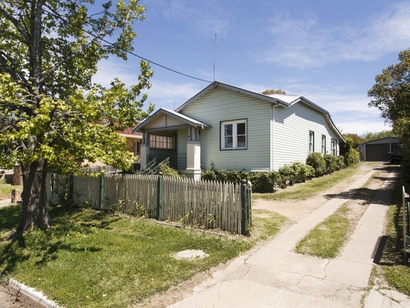 67 Ross Road, Queanbeyan NSW 2620