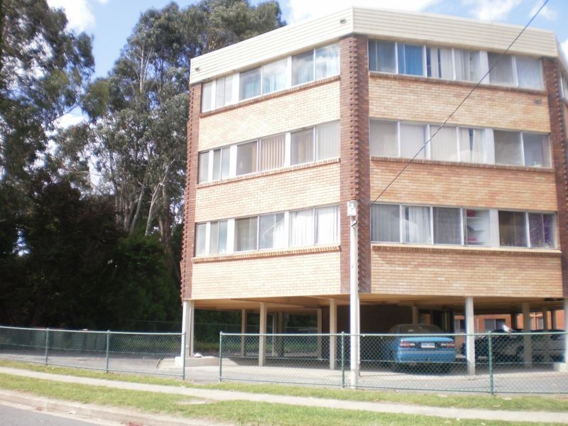 8/18 Trinculo Place, Queanbeyan NSW 2620