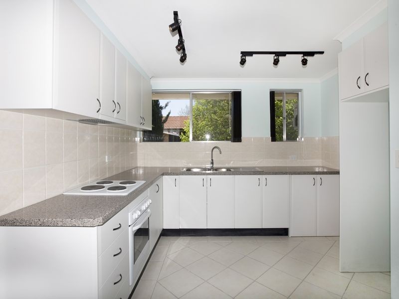 17/1 Mowatt Street, Queanbeyan NSW 2620
