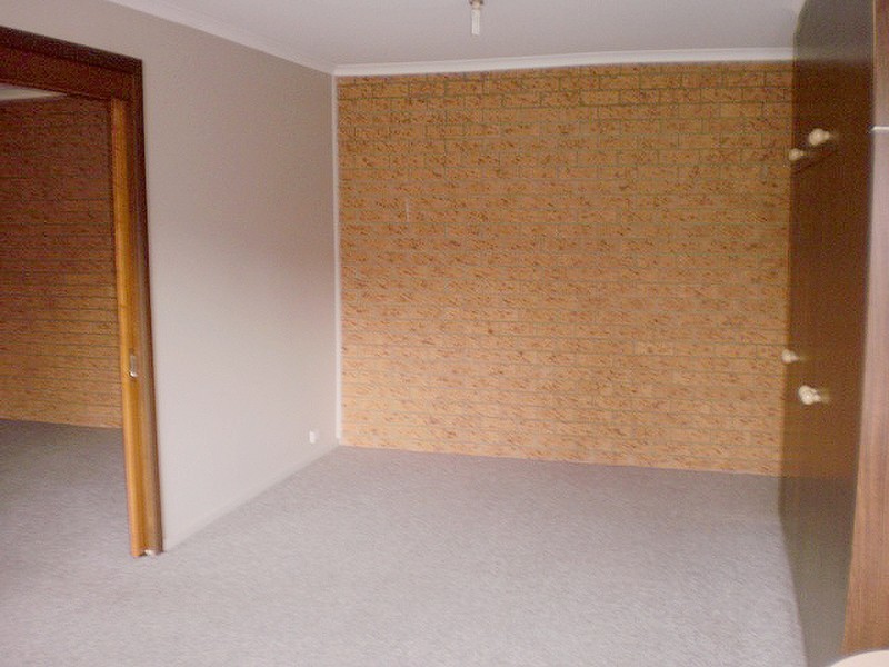 1/8 Booth Street, Queanbeyan NSW 2620