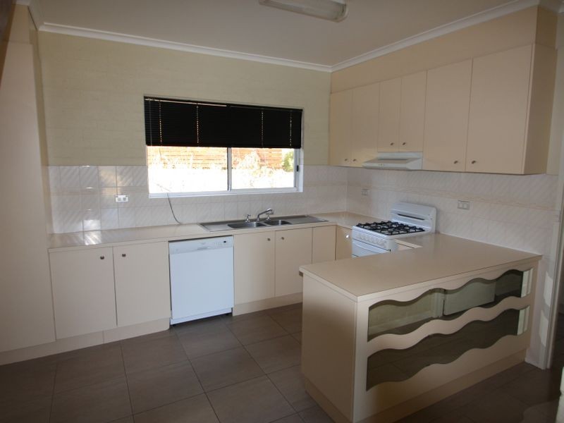 4/2 Doyle Street, Karabar NSW 2620