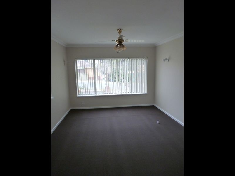 58 Elizabeth Crescent, Queanbeyan NSW 2620