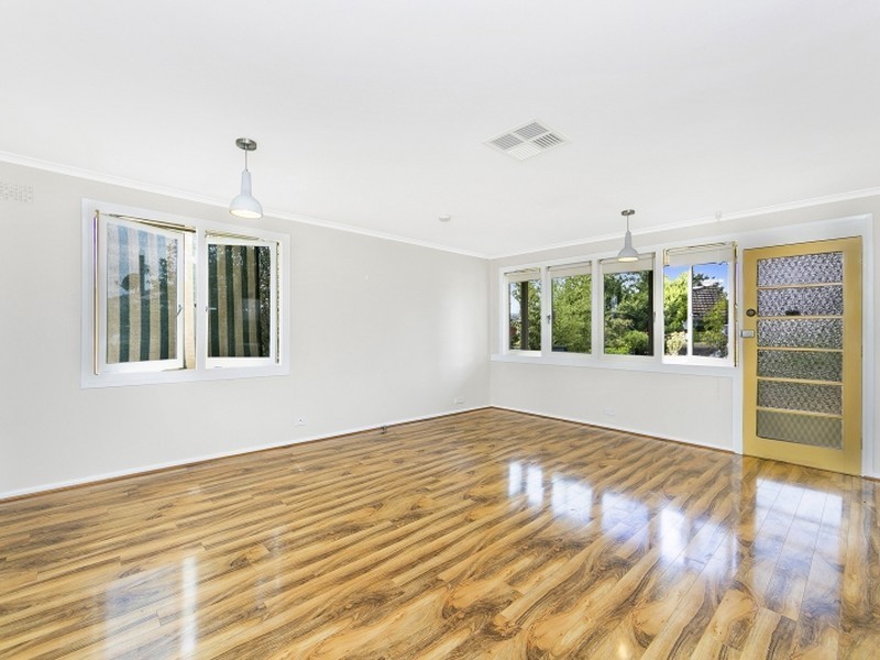 33 Oleria Street, Queanbeyan NSW 2620