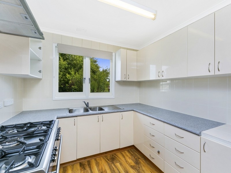 33 Oleria Street, Queanbeyan NSW 2620