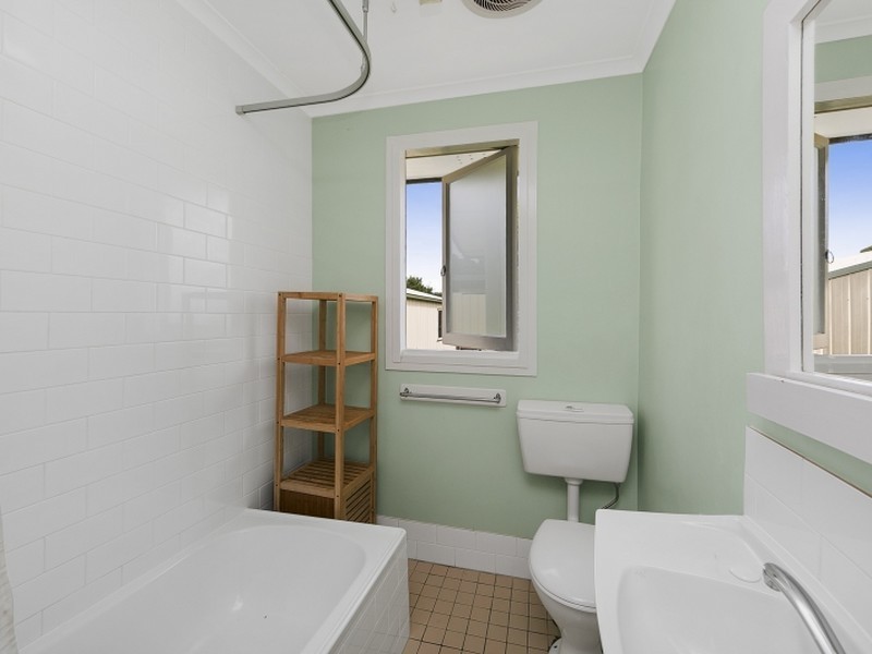 33 Oleria Street, Queanbeyan NSW 2620