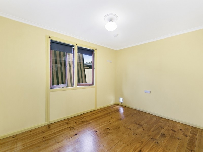 33 Oleria Street, Queanbeyan NSW 2620
