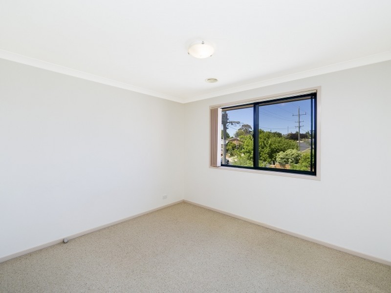 1/56 Tharwa Road, Queanbeyan NSW 2620