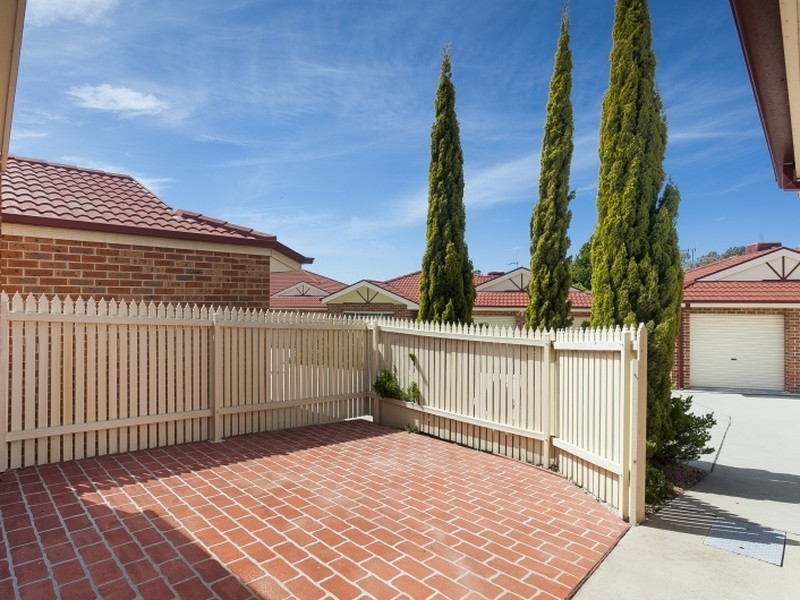 4/16 Telopea Place, Queanbeyan NSW 2620