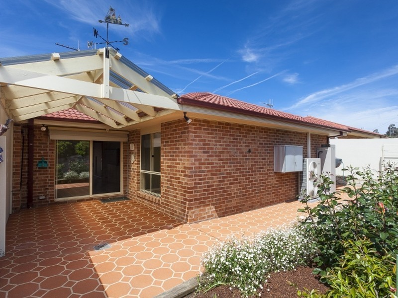 4/16 Telopea Place, Queanbeyan NSW 2620