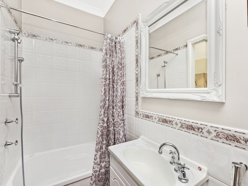 13 Elizabeth Crescent, Queanbeyan NSW 2620