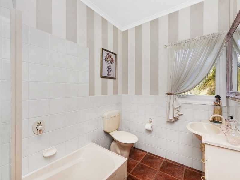 13 Elizabeth Crescent, Queanbeyan NSW 2620