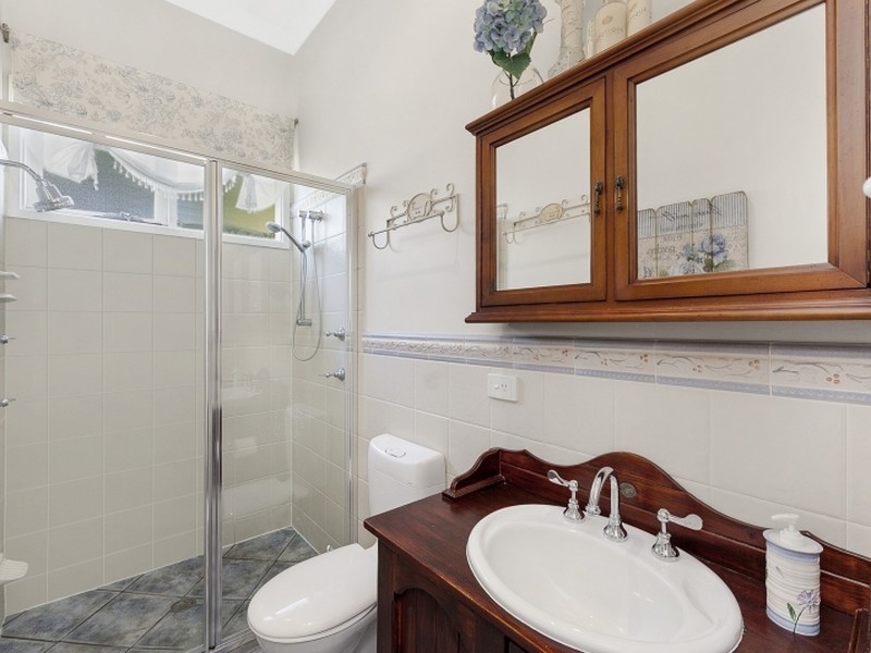 13 Elizabeth Crescent, Queanbeyan NSW 2620