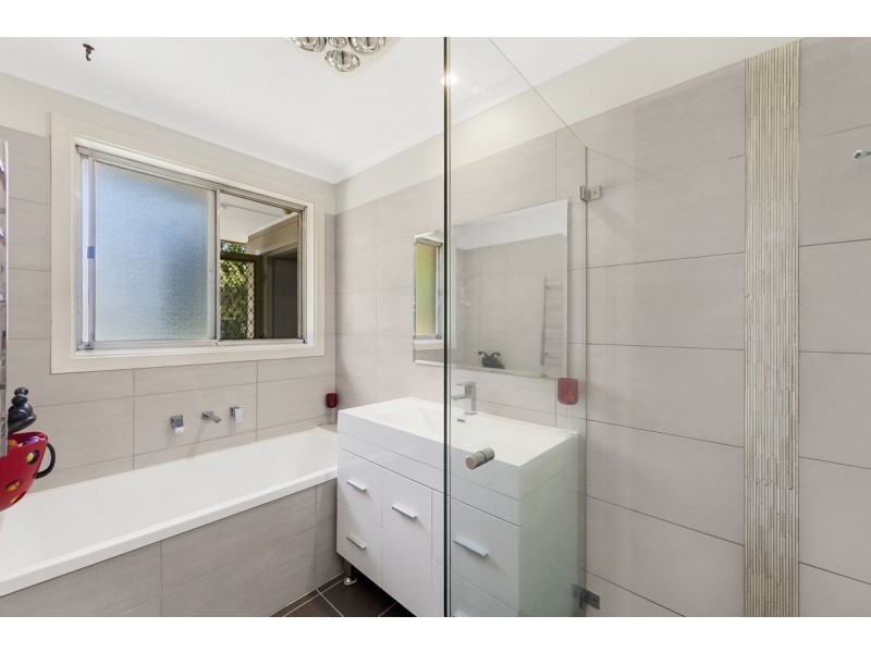 4 Meehan Close, Queanbeyan NSW 2620