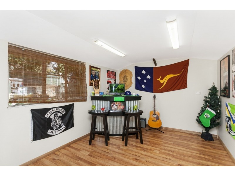 4 Meehan Close, Queanbeyan NSW 2620