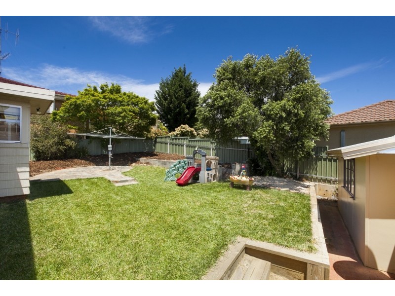 4 Meehan Close, Queanbeyan NSW 2620