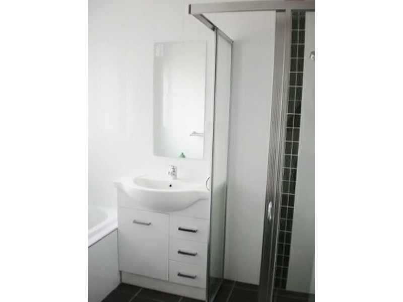 1/18 Mulloon Street, Queanbeyan NSW 2620