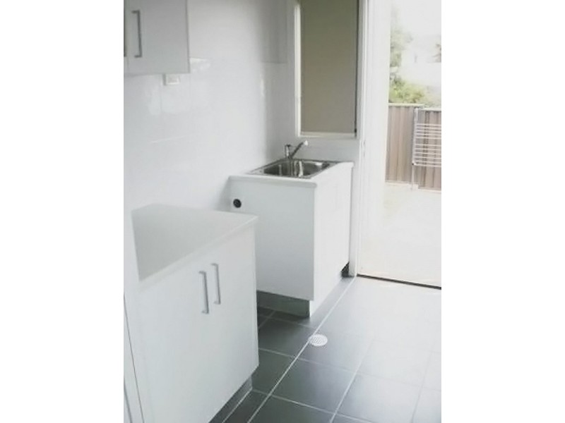 1/18 Mulloon Street, Queanbeyan NSW 2620