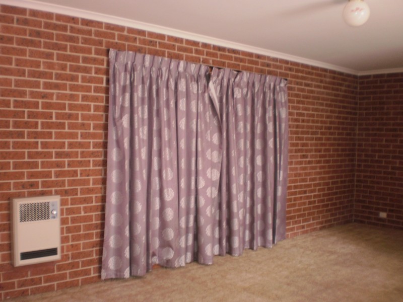 12/15 Charles Street, Queanbeyan NSW 2620