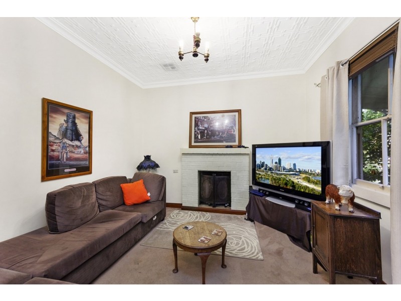 7 George Street, Queanbeyan NSW 2620