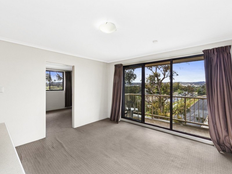 60/5 Crest Road, Queanbeyan NSW 2620