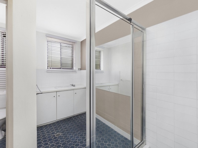 60/5 Crest Road, Queanbeyan NSW 2620