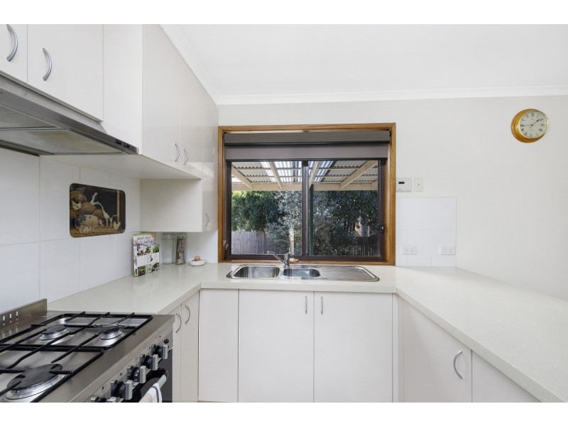 4 Chardonnay Place, Queanbeyan NSW 2620