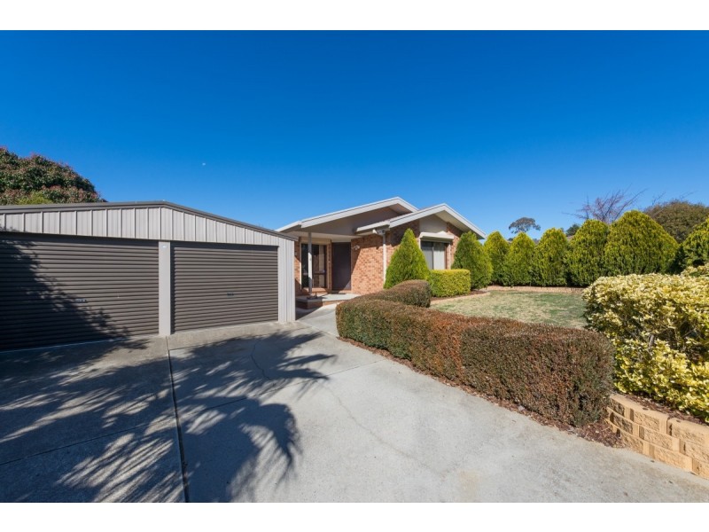 4 Chardonnay Place, Queanbeyan NSW 2620