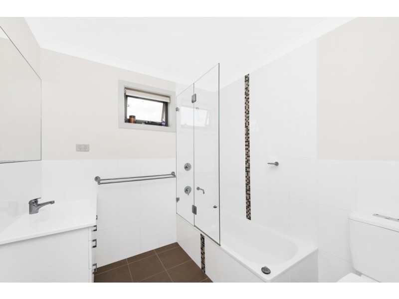 10/19-21 Henderson Road, Queanbeyan NSW 2620