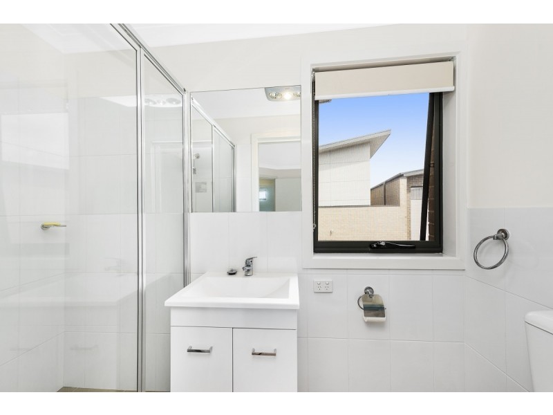 10/19-21 Henderson Road, Queanbeyan NSW 2620