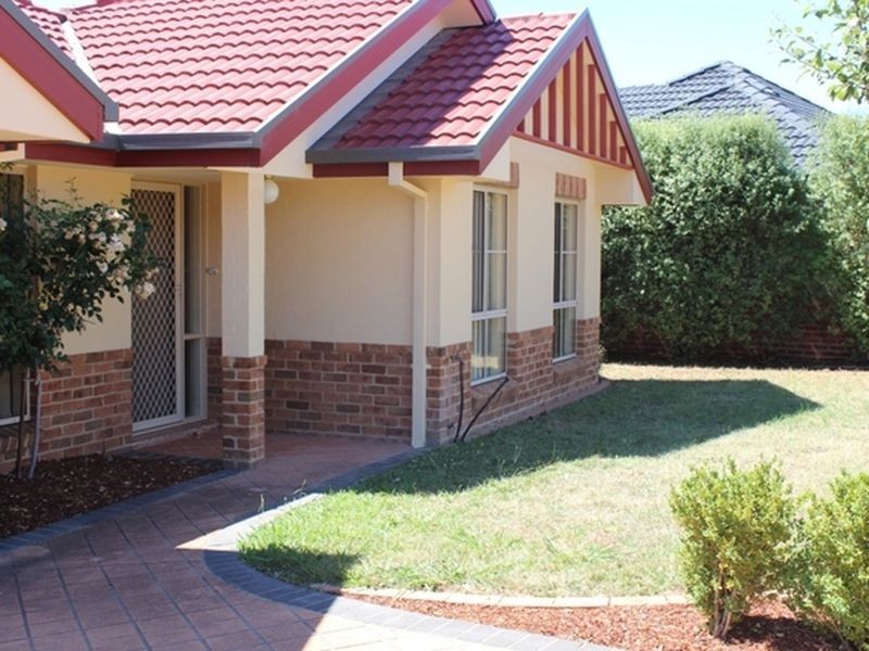 43 Rosewood Glen, Jerrabomberra NSW 2619