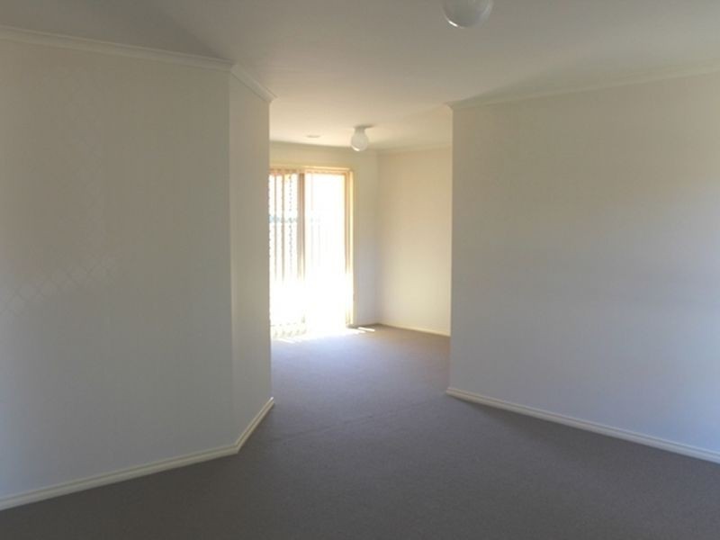 43 Rosewood Glen, Jerrabomberra NSW 2619