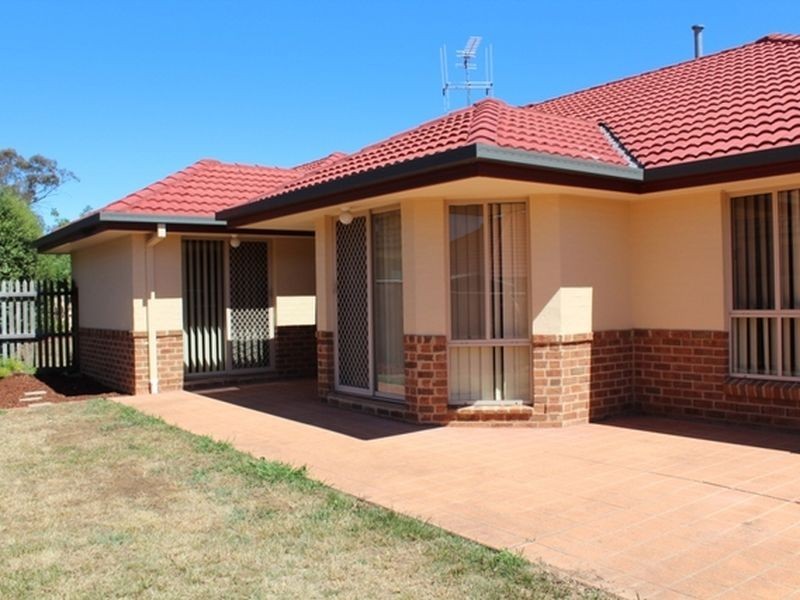43 Rosewood Glen, Jerrabomberra NSW 2619
