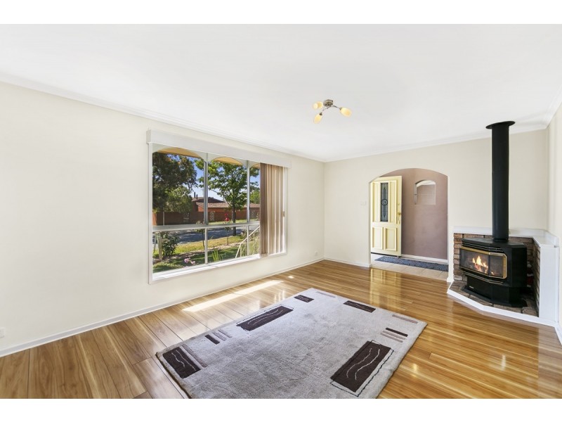 56 Christopher Crescent, Queanbeyan NSW 2620