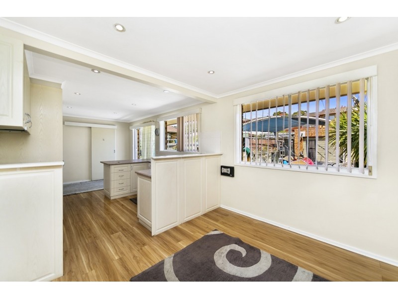 56 Christopher Crescent, Queanbeyan NSW 2620